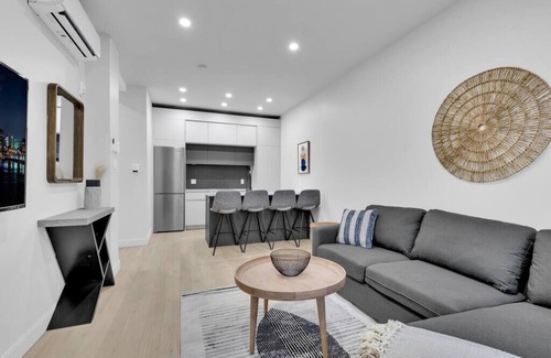 Southwest Condo | Renovated 1 Bedroom with Kitchen - Rated 10/10!