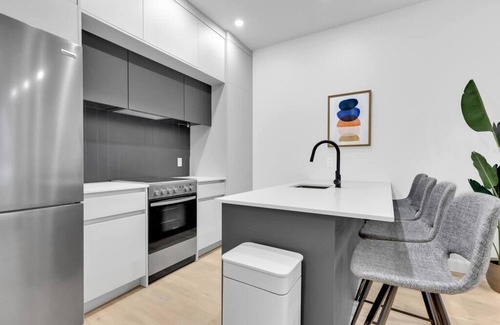Southwest Condo | Renovated 1 Bedroom Suite with King Bed and Kitchen