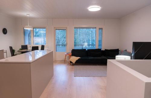 Espoo House | Large renovated townhouse with sauna and patio