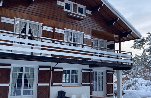 La Bastide Ski Chalet | Elegant Riverside Chalet near Gorges du Verdon
