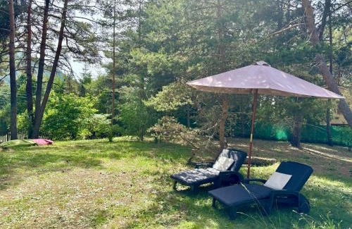 La Bastide Ski Chalet | Cozy Riverside Chalet Near Gorges du Verdon for Families
