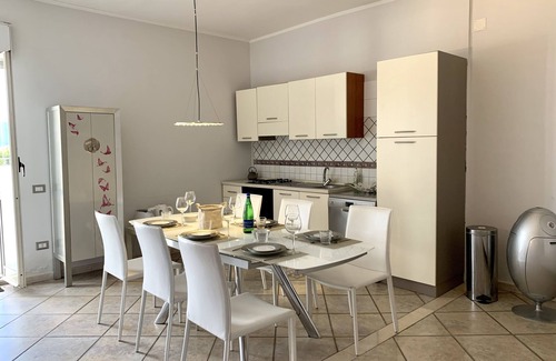 Pompei Apartment | Idyllic CasaRaphael: Stay by Pompeii's Ruins with Ocean View