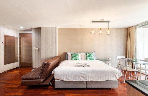 Chidlom Apartment | Large room with 2Beds BTS Chitlom Sukhumvit BKK