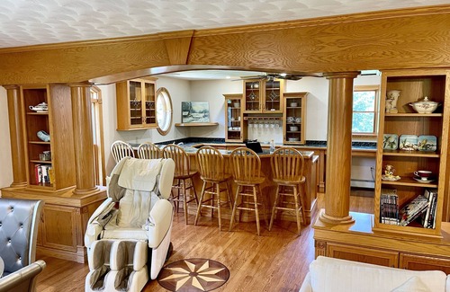 Falls House | Private Pool Oasis with Hot Tub, Gym & Game Room Retreat