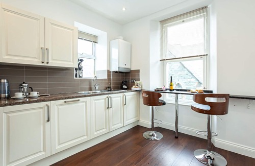 Keswick Apartment | Spacious Keswick Apartment with Free Parking & Top Rating