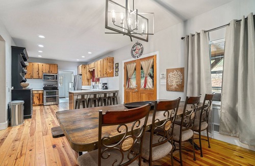 Emerson House | Inviting Home Near LakePoint with Pool & Hot Tub Access