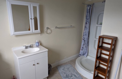 Harrisburg - Hershey House | Cozy Attic Retreat with Private Bath for Relaxing Getaways