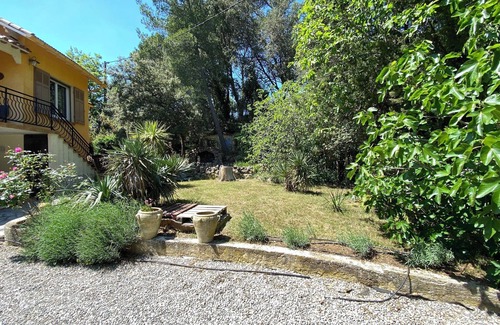 Sillans-la Cascade Cottage | Private Pool Retreat with Ocean Views Near Cascade