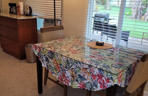Papaikou Apartment | Spacious Studio with Private Entry and Convenient Amenities