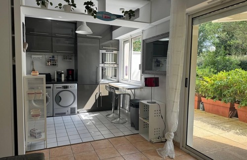 Anglet Apartment | Charming Studio with Terrace Overlooking Biarritz Golf Course