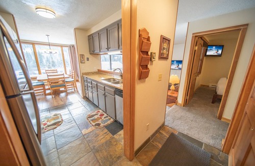 Lakeside Village Condo | Exceptional Studio Condo with Pool in Lakeside Village