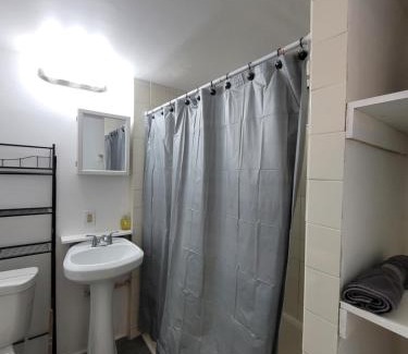 Surfside Historic District Apartment | Pet-Friendly Daytona Beach Apartment Steps from the Ocean