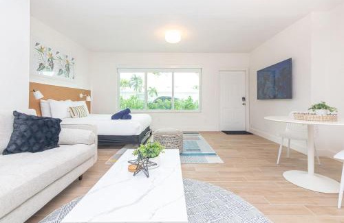 El Portal Apartment | Stylish Studio Apartment with Pet-Friendly Amenities