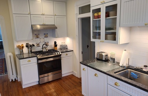 Catskill Apartment | Bright Apartment Steps from Main Street, Catskill Awaits You