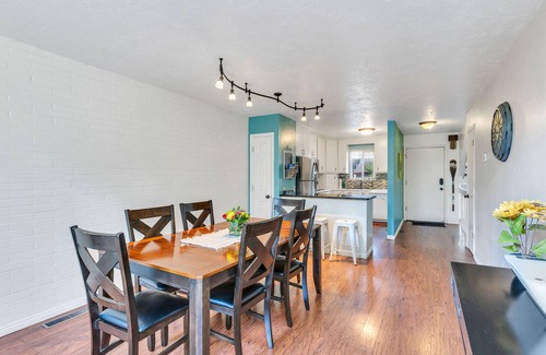 Pleasant View House | Ideal 3Bd/3Ba Townhouse Near BYU Stadium - Rated 10/10