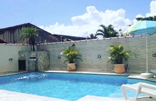 Litoral Sul de Sao Paulo House | Large townhouse with pool 200 meters from the beach