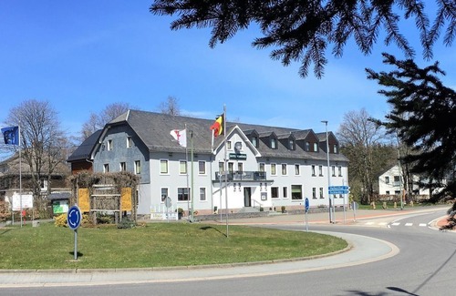 Buellingen House | Comfortable Double Room with Breakfast at Hotel Schröder