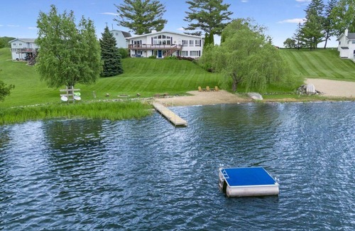West Branch Cabin | Lakefront Cabin on Lake George with Kayaks & Game Room