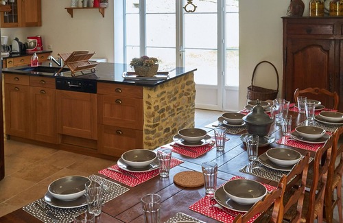 Amaye-sur-Orne Cottage | Indulge in a 5-Star Ocean View Cottage with Pool & Spa
