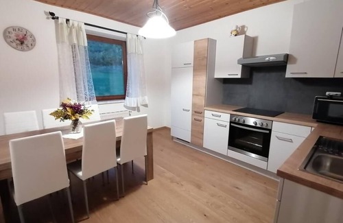 Goestling an der Ybbs Apartment | Spacious Vacation Apartment with Balcony for 6 Guests