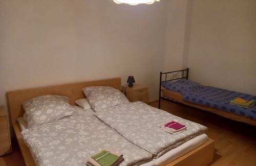 Arzberg Apartment | Large vacation apartment for up to 6 people