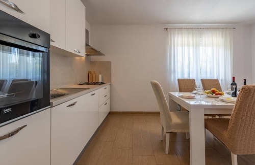 Zemunik Donji House | Spacious Vacation Home with Pool and Barbecue Amenities