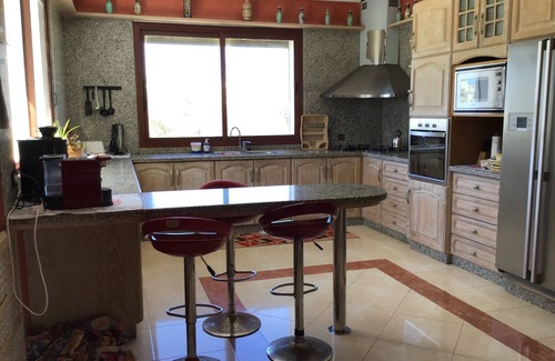 Zouada Villa | Oceanfront Villa with Pool and Perfect 10/10 Rating