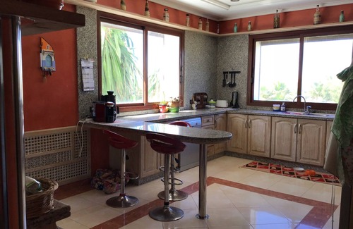 Zouada Villa | Oceanfront Villa with Pool and Perfect 10/10 Rating