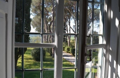 Zona LVIII Prima Porta Villa | Impressive Villa Rental in Rome with Pool and Breakfast