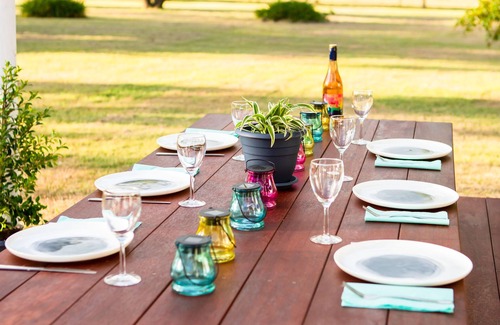 Pokolbin House | Elegant Villa Nestled in Private Vineyard with Breakfast
