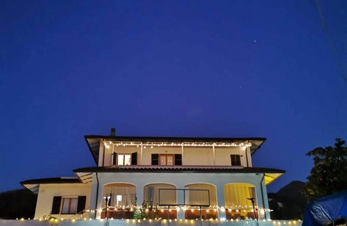Luni Villa | Large villa with fenced garden between Tuscany and Liguria, perfect for groups