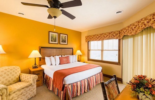 Gatlinburg Resort | Family-Friendly Villa with Indoor Waterpark & Kitchen Access
