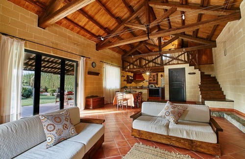 Marsala Villa | Idyllic Villa with Pool near Marsala and Trapani