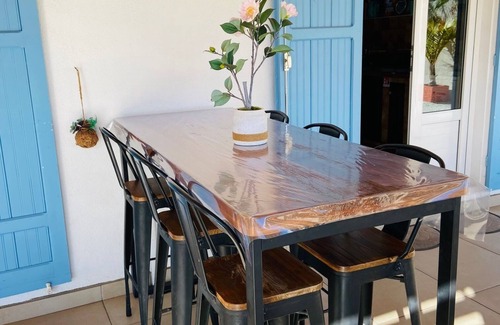 Etang Sale Les Bains Villa | Spacious Villa with Pool and Billiards by the Beach