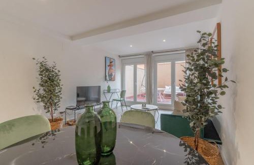Almenara Apartment | Spacious 2-Bedroom Retreat with Terrace in Plaza Castilla