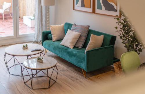Almenara Apartment | Spacious 2-Bedroom Retreat with Terrace in Plaza Castilla