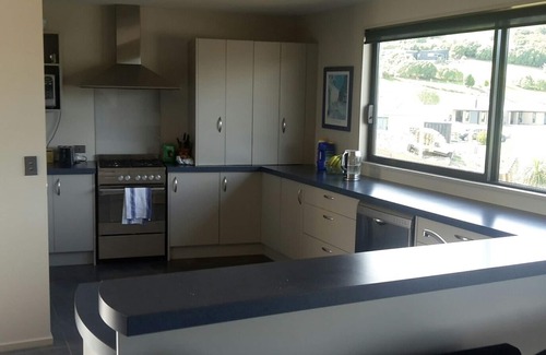 Kaikoura House | Top-Rated Executive House with Pool & Oceanfront Views