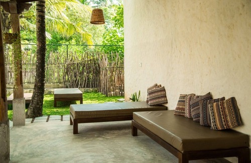 Midigama East House | Relaxing Getaway with Pool and Sea Breeze Serenity