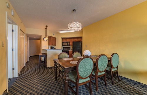 Myrtle Beach Condo | Remarkable Three-Bedroom Penthouse with Indoor Water Park