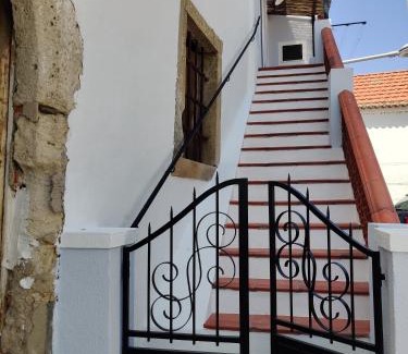 Alcacer do Sal House | Family-Friendly Largo A2 with Exceptional 9/10 Reviews