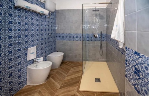 Quartieri Spagnoli House | Discover La Magica - Maradona Guesthouse with Spa & Breakfast