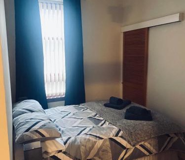 Largs Apartment | Highly Rated Largs Holiday Apartment with Family-Friendly Amenities