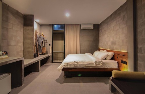 Sen Sok Hotel | Discover Larimar Hotel and Resort: Family-Friendly Bliss