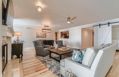LoDo House | Larimer Luxury: Exceptional Amenities, Steps to Attractions