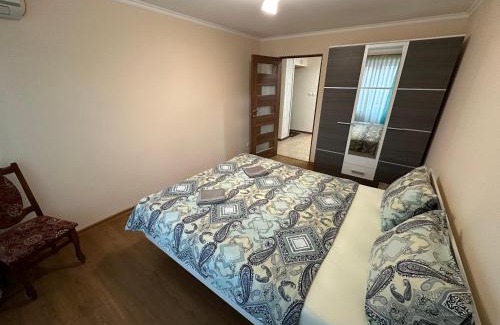 Berehove Apartment | Budget-Friendly Stay at Larisa - Rated 9.3/10 & Family-Friendly