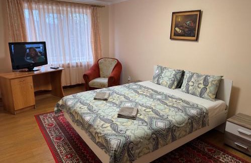 Berehove Apartment | Budget-Friendly Stay at Larisa - Rated 9.3/10 & Family-Friendly