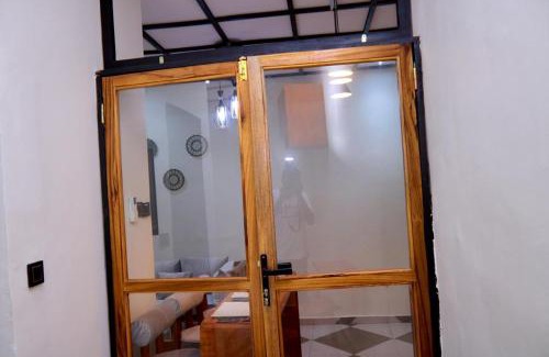 Douala Apartment | Top-Rated Larissa Home Bonapriso: Child-Friendly Stay