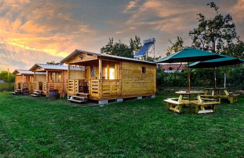 Novaci Cottage | Lark Nest