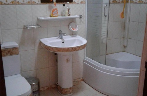 Mandaue Cabin | Budget-Friendly Stay at Larnil's Boarding House
