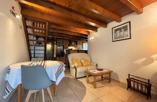Sare House | Discover Larzabalea Gîte: Family-Friendly Stay in Sare